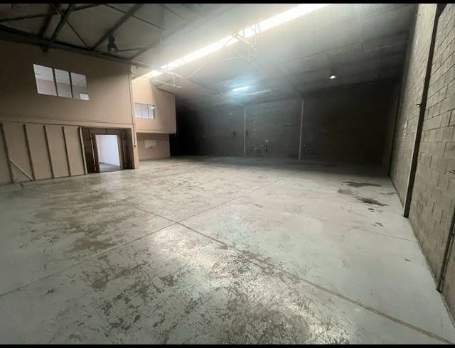 536M² WAREHOUSE TO LET IN SAMRAND BUSINESS PARK